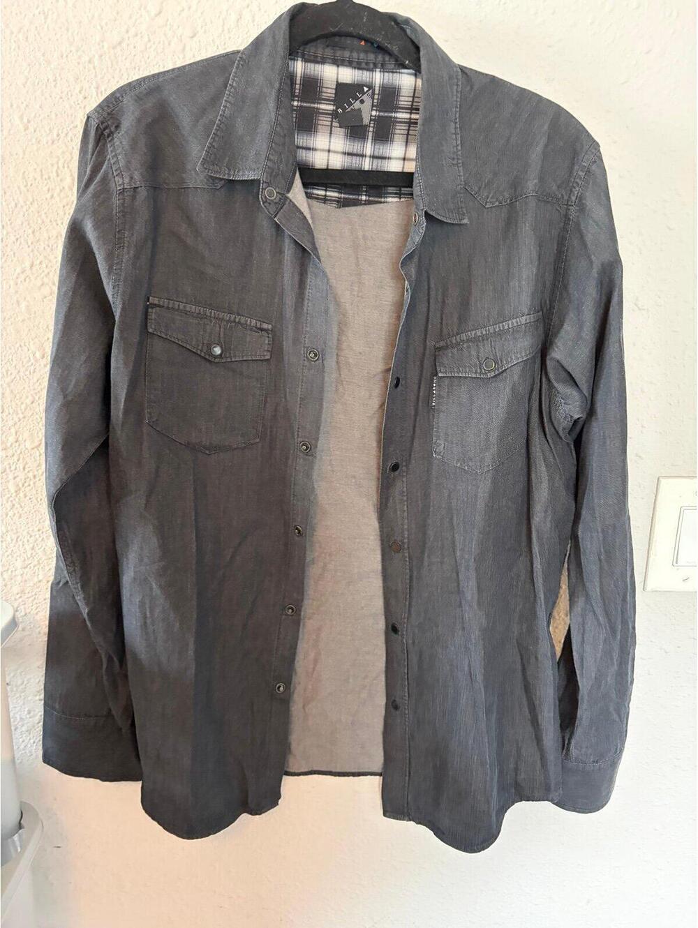 Men's Billabong grey long sleeve button up size M